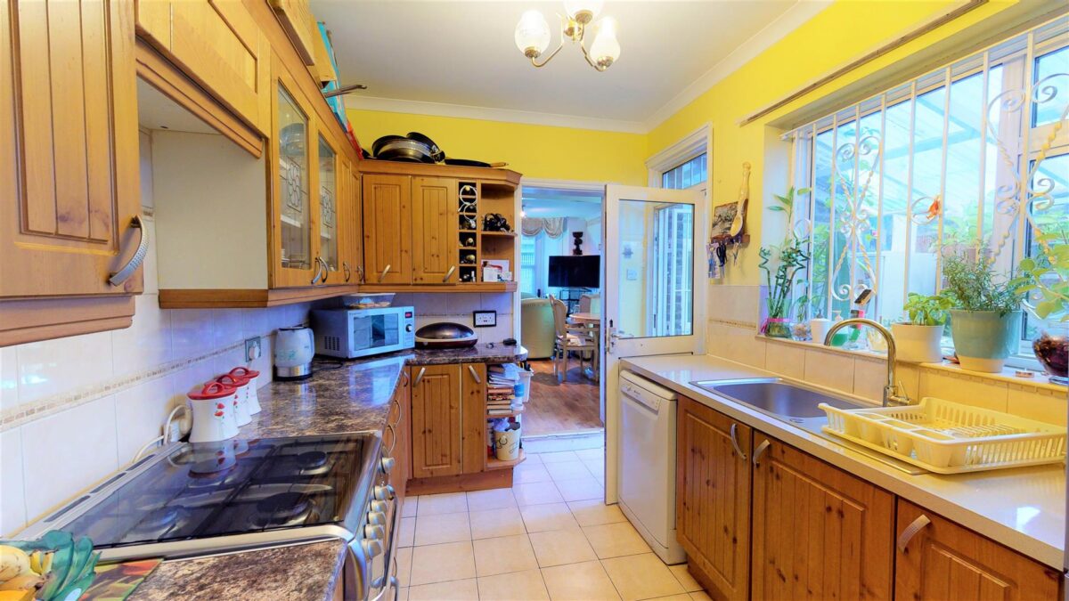 Albany Road, London, N18