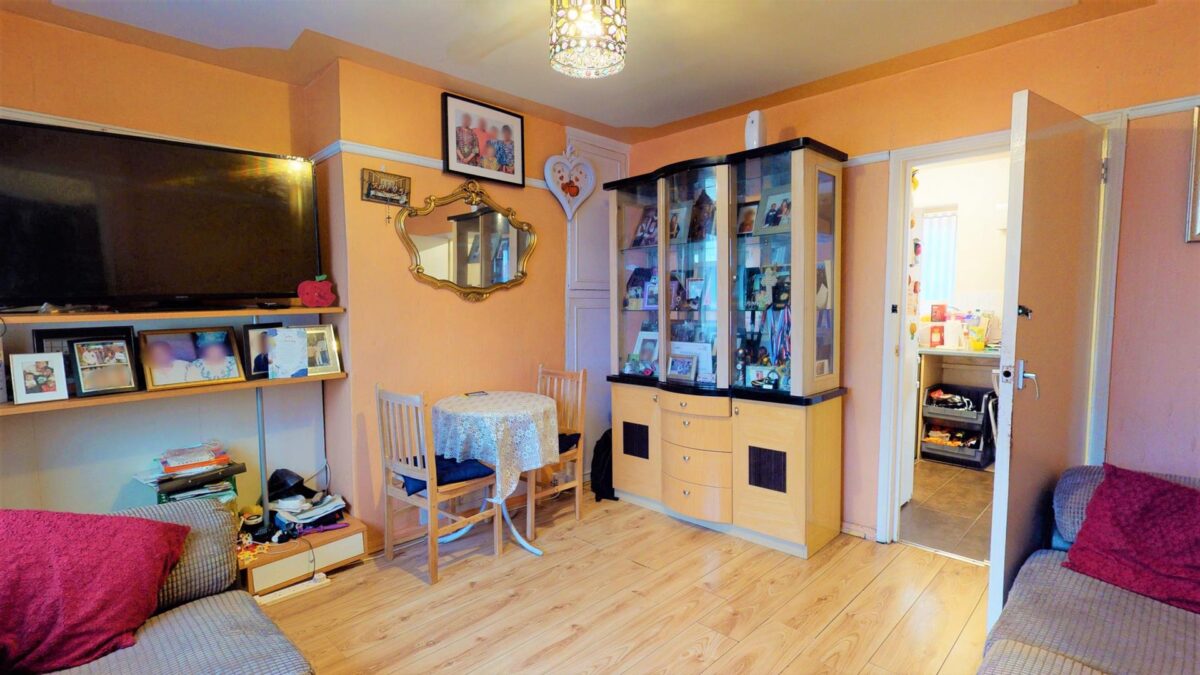 Weir Hall Avenue, London,  N18 1EB