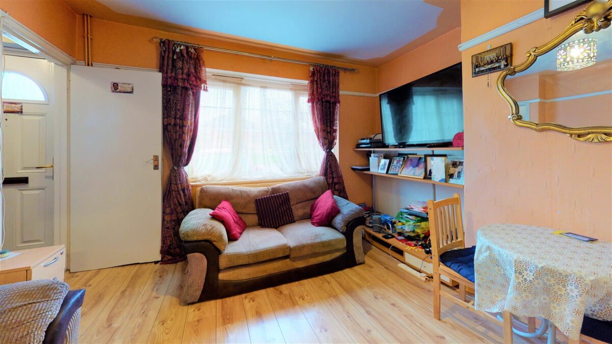 Weir Hall Avenue, London,  N18 1EB