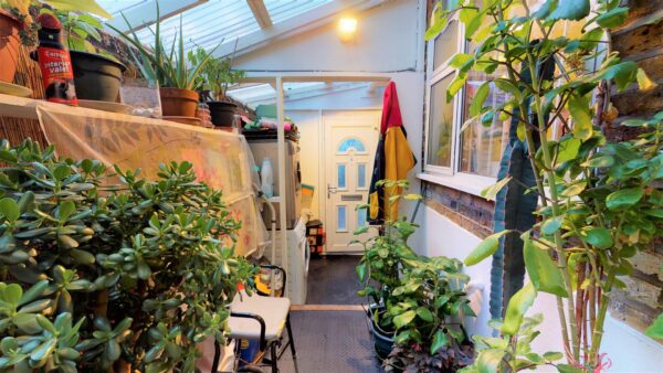 Albany Road, London, N18