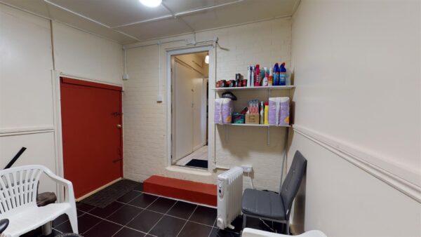 Weir Hall Avenue, London,  N18 1EB