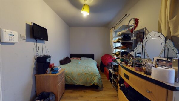 Weir Hall Avenue, London,  N18 1EB