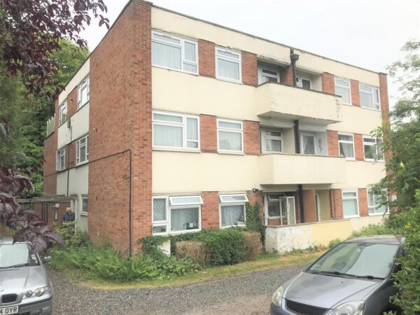 Green Lanes, London, N21 2SJ