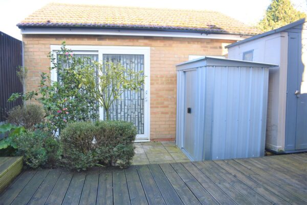 Aberdeen Road, London, N18