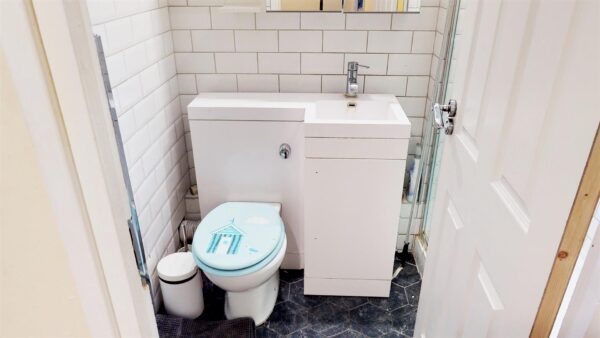 Lemsford close, Grovelands Road, London N15