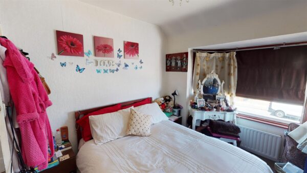 Lancing Gardens, London, N9 9EU