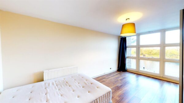 Lemsford close, Grovelands Road, London N15