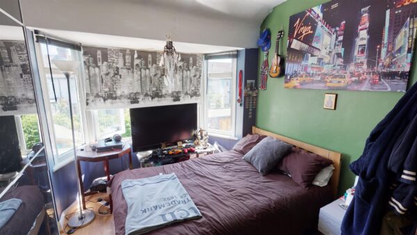 Lancing Gardens, London, N9 9EU