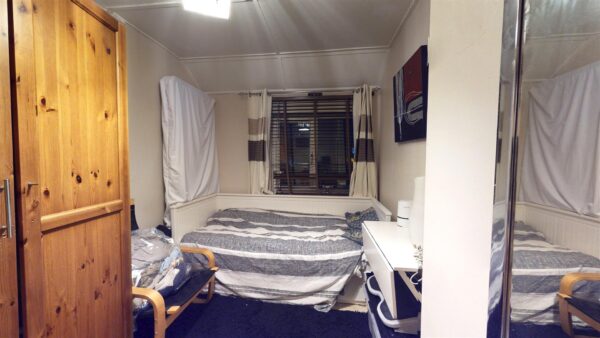 Brimsdown Avenue, Enfield EN3