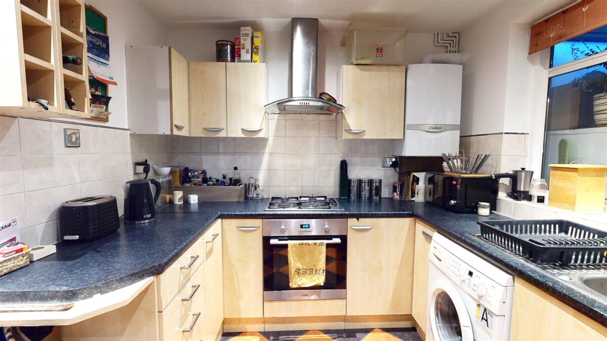 Brimsdown Avenue, Enfield EN3