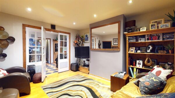 Brimsdown Avenue, Enfield EN3