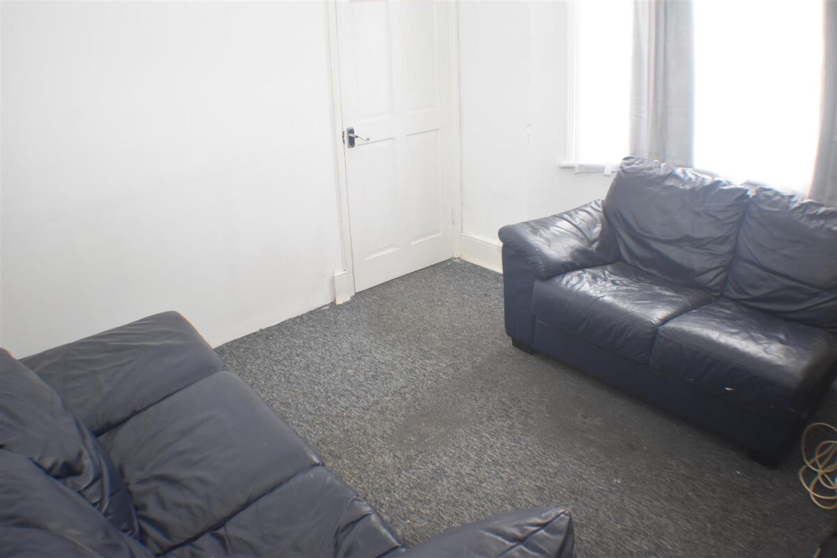 Tramway Avenue, London