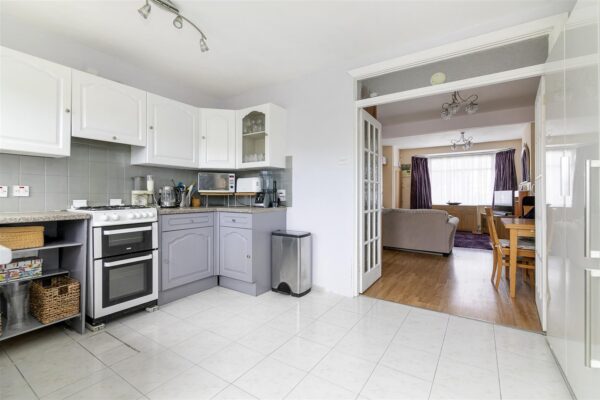 Northfield Road, Waltham Cross EN8