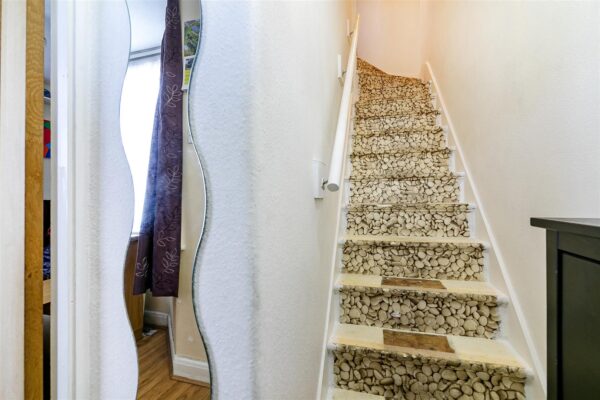 Northfield Road, Waltham Cross EN8