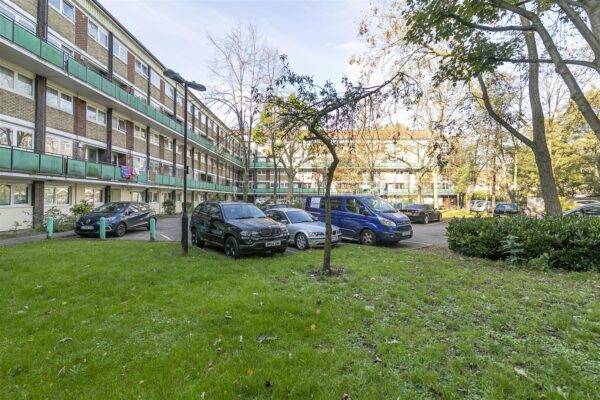 Robert burns house, Northumberland Park, N17