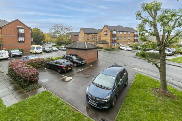 Swaythling Close, London N18