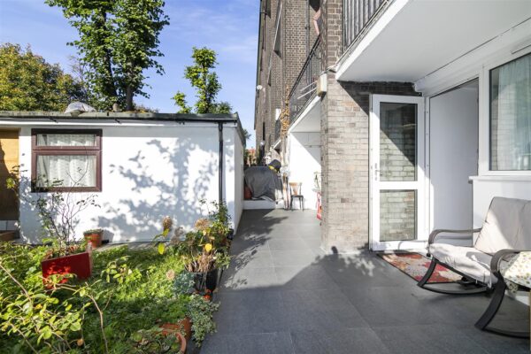 Robert burns house, Northumberland Park, N17