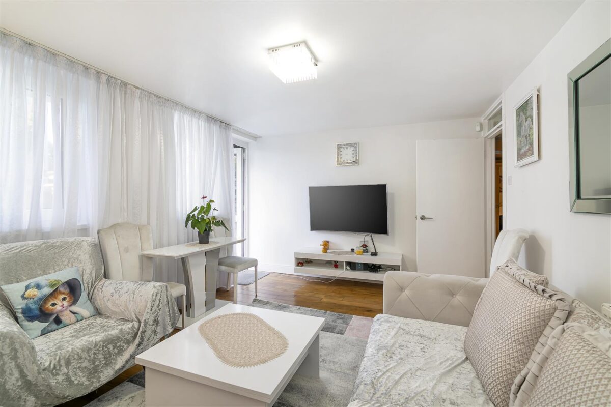 Robert burns house, Northumberland Park, N17