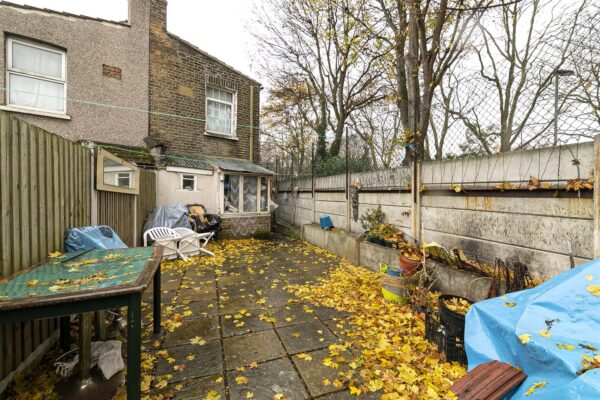 Chesterton Terrace, London