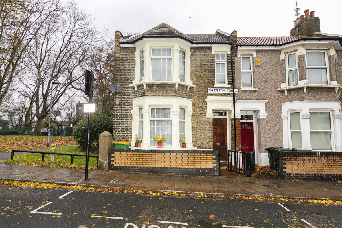 Chesterton Terrace, London