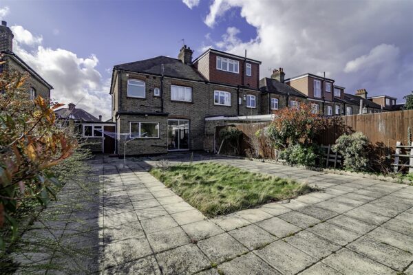 Bury Street West, London N9