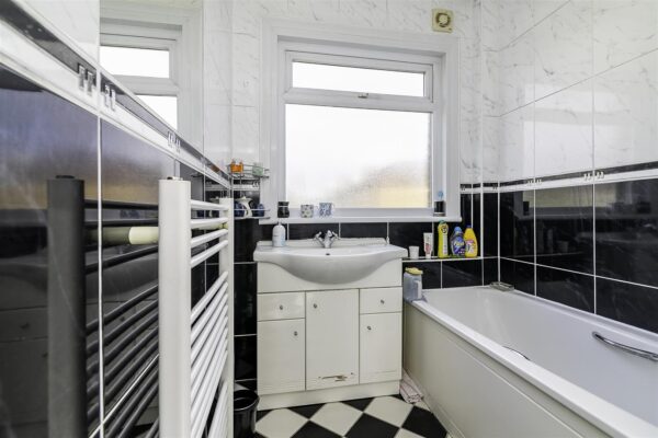 Bury Street West, London N9