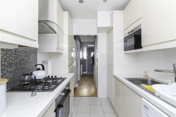 Great Cambridge Road, London N18