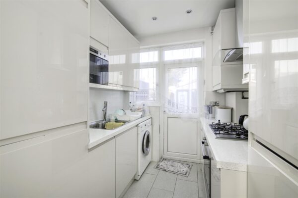 Great Cambridge Road, London N18