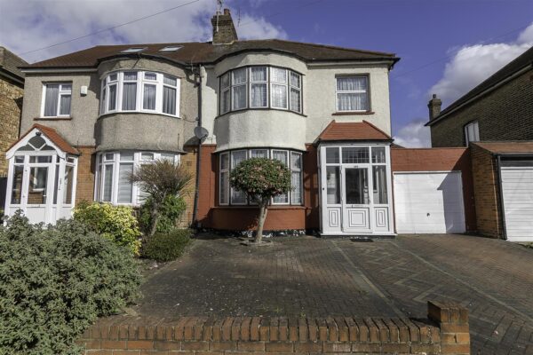 Bury Street West, London N9