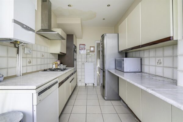 Bury Street West, London N9