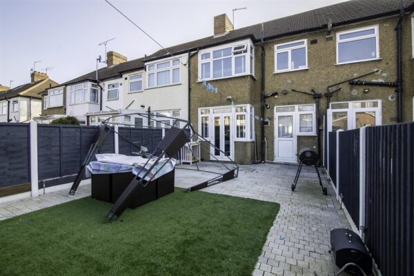 Great Cambridge Road, London N18