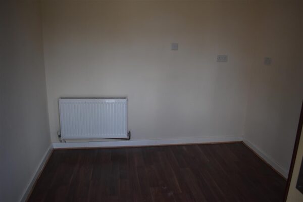 Stoneleigh Avenue, Enfield