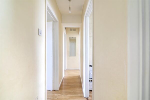 Bridle Close, Enfield EN3