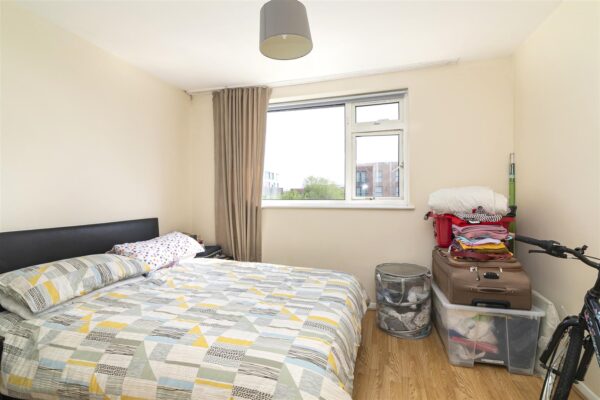 Bridle Close, Enfield EN3