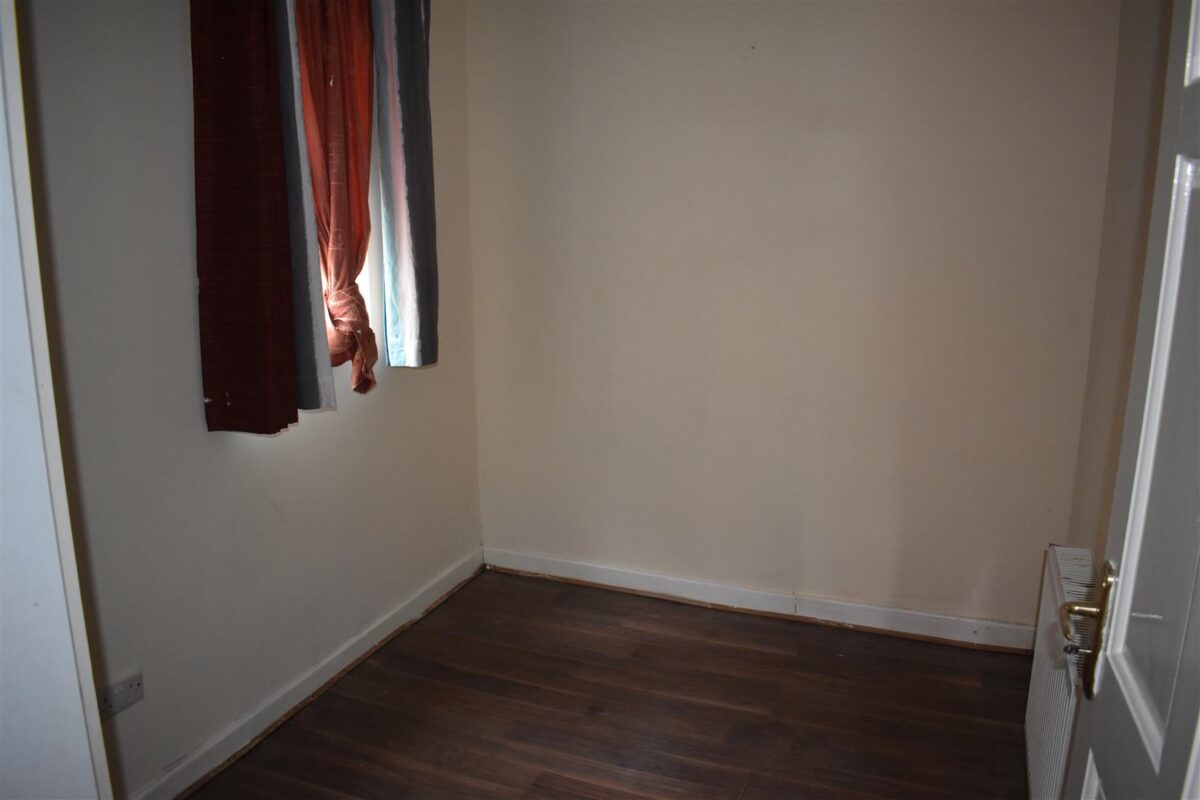 Stoneleigh Avenue, Enfield