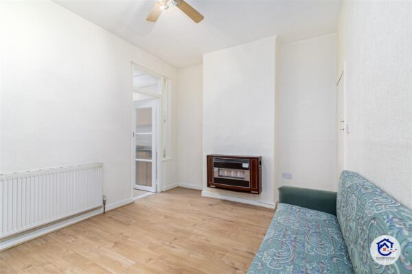 St. Peter's Avenue, London N18