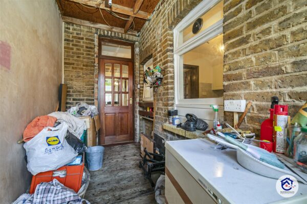 Morley Avenue, London