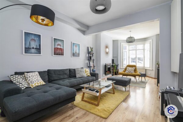 Raynham Avenue, London