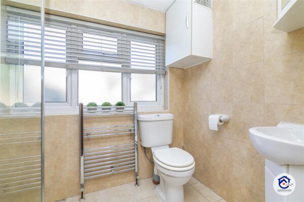 Raynham Avenue, London