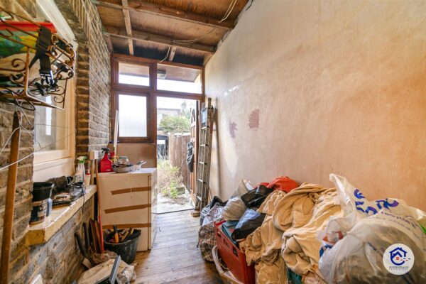 Morley Avenue, London