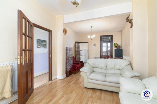 Morley Avenue, London