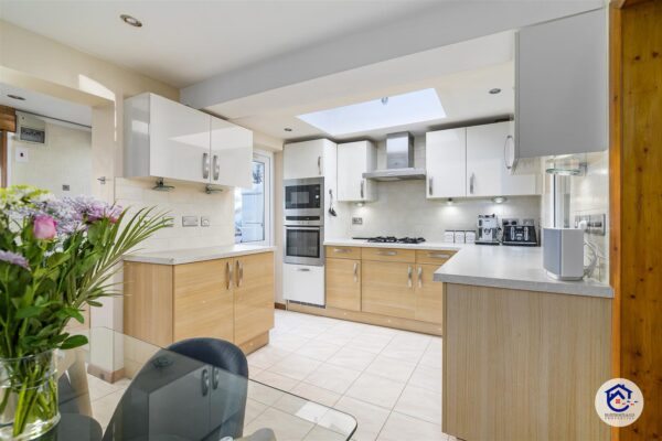 Raynham Avenue, London