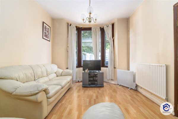 Morley Avenue, London