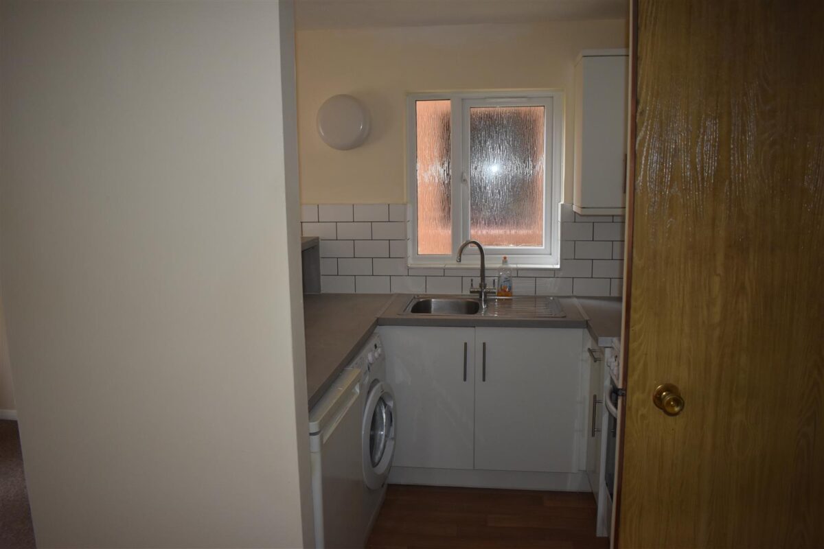 Grilse Close, London