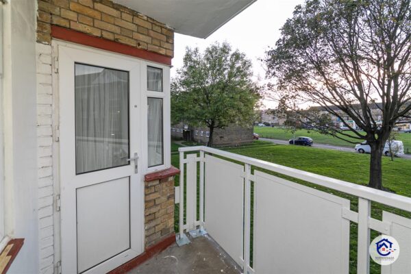 Uvedale Road, Dagenham RM10