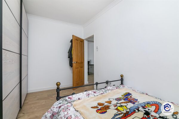 Uvedale Road, Dagenham RM10