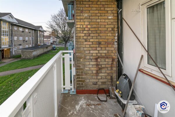 Uvedale Road, Dagenham RM10