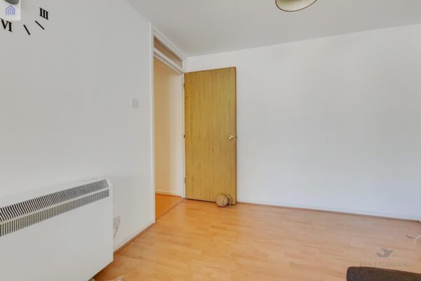 Riverside Close, London E5