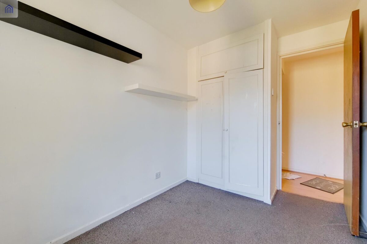 Riverside Close, London E5