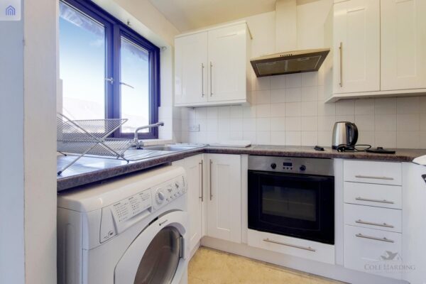 Riverside Close, London E5